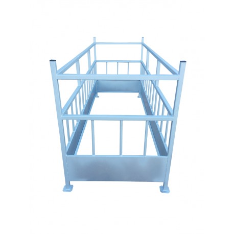 Comedero pajero con separadores